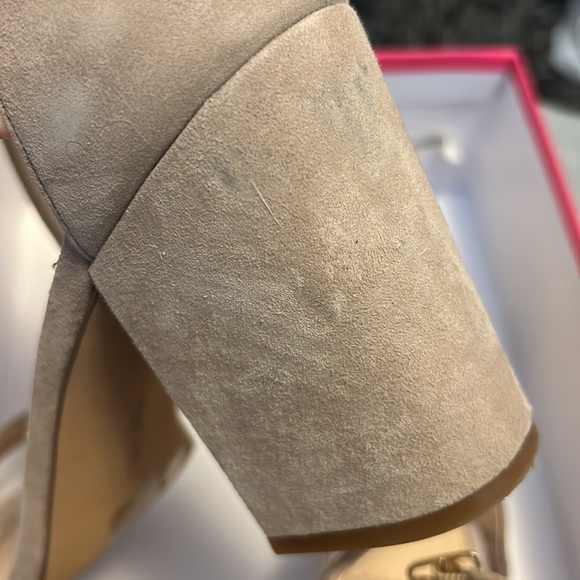 Vince Camuto Suede Heel - Picture 10 of 16